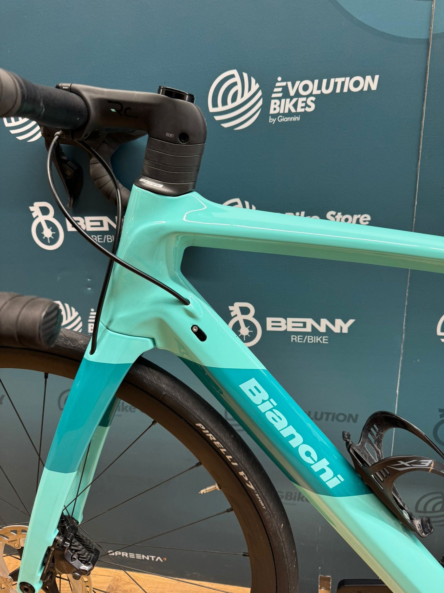 Bianchi Infinito Disc Ultegra Di2 12v Rozmiar 53 - Używany