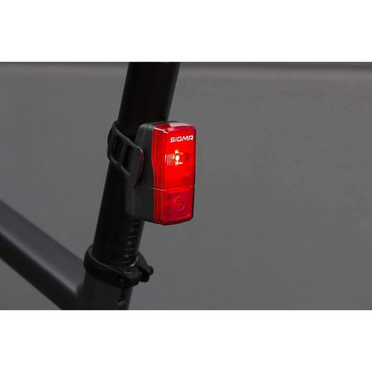 Flash cubique Sigma à la lumière arrière