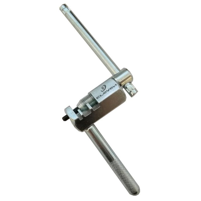 Elf Smagliacaten von 6 bis 10 V und Einzelgeschwindigkeit