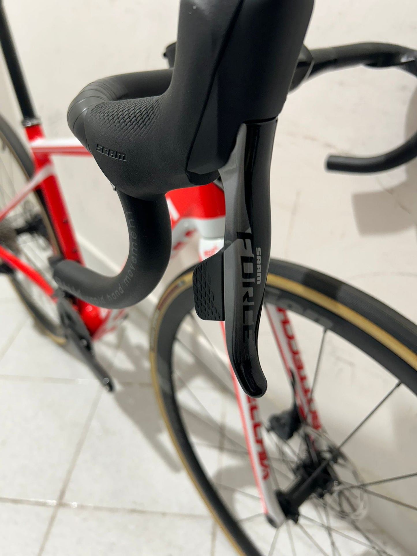 Bottecchia Emme 4 Team - Red Lab Edition Size 44 demo