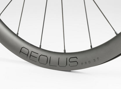BONTRAGER AEOLUS PRO 37 TLR DISC ROUES