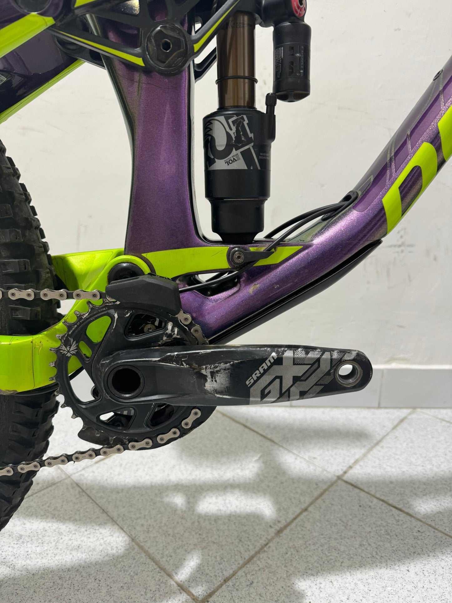 Devinci Split Pivot -Größe L - Gebraucht