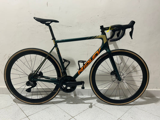 Ridley hélium slx disk ultegra z 2 12 veľkostí M - použité