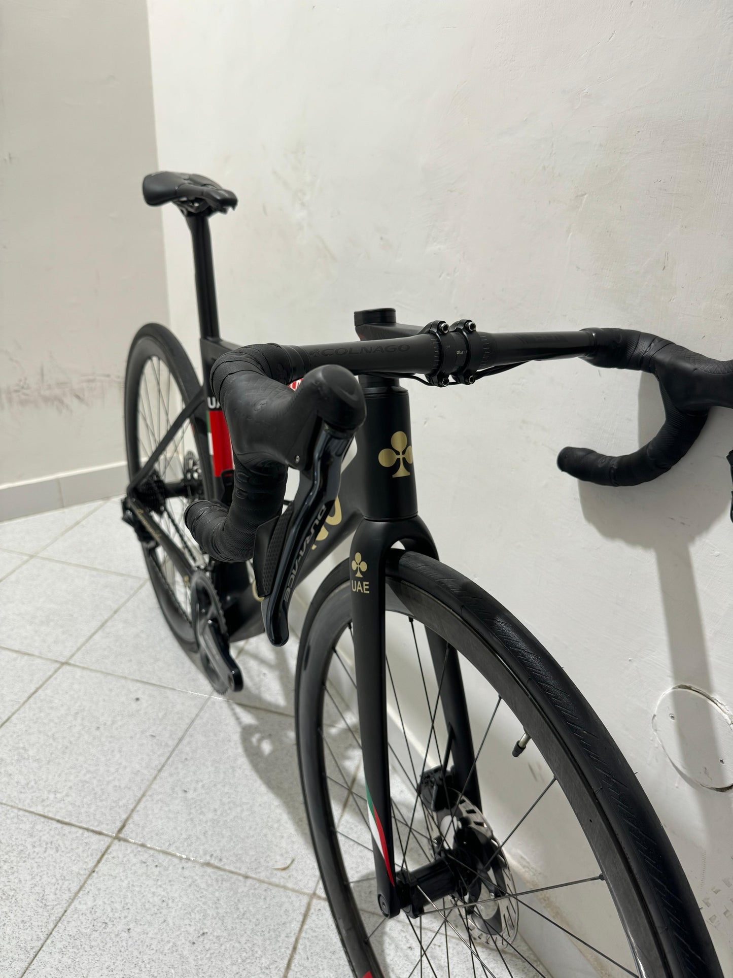 Colnago V3RS Emirates Tamaño 48 - Usado