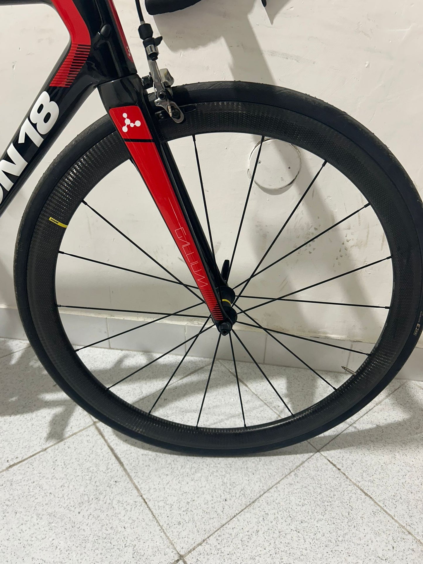 Argon 18 Gallium Red Etap 11V (Randbremse) Schnitte M - Gebraucht