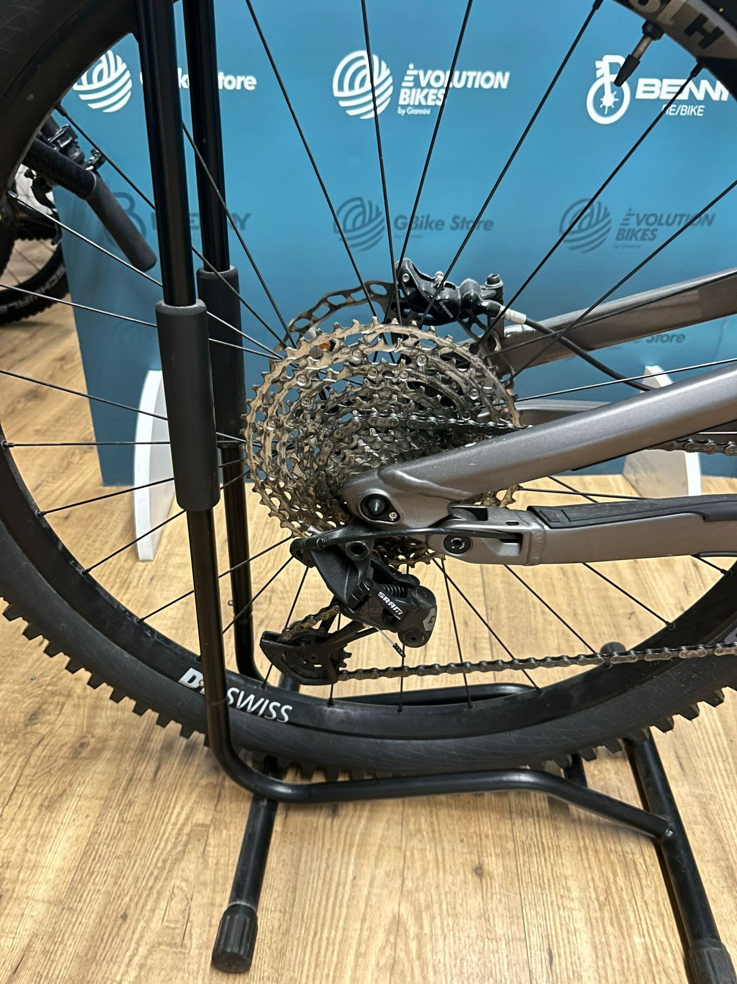 Radon Swoop Size L - Used