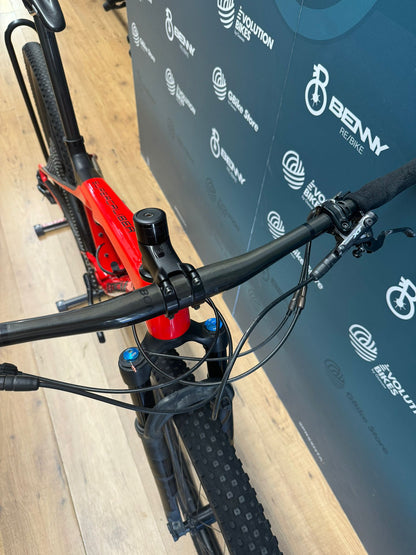 Trek Supercaliber 9.8 Taglia M - Usata