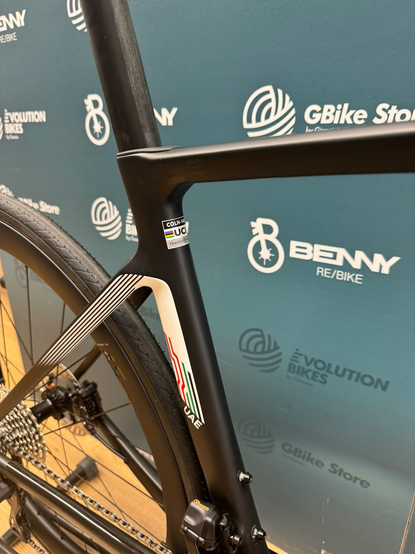 Colnago V4RS EAU Emirates Tamaño 485 - Prueba de demostración