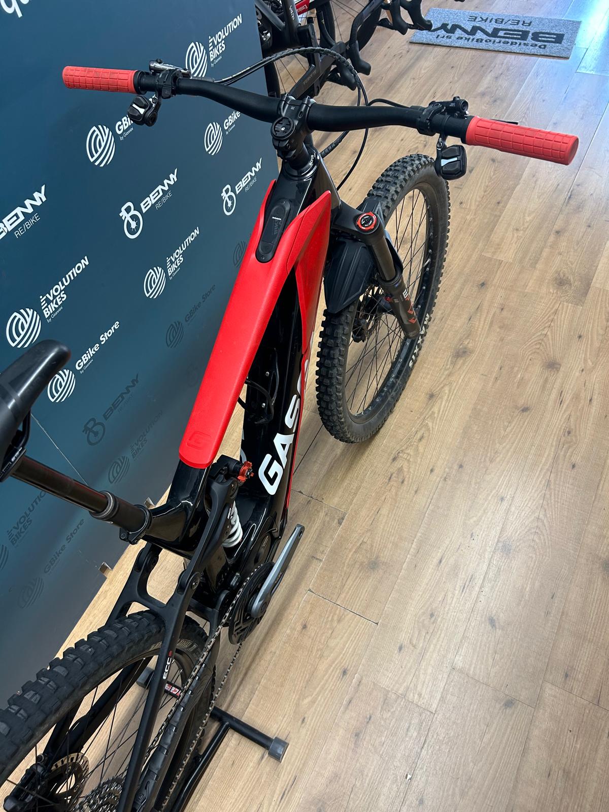 Gasgas etc. Size M - Used