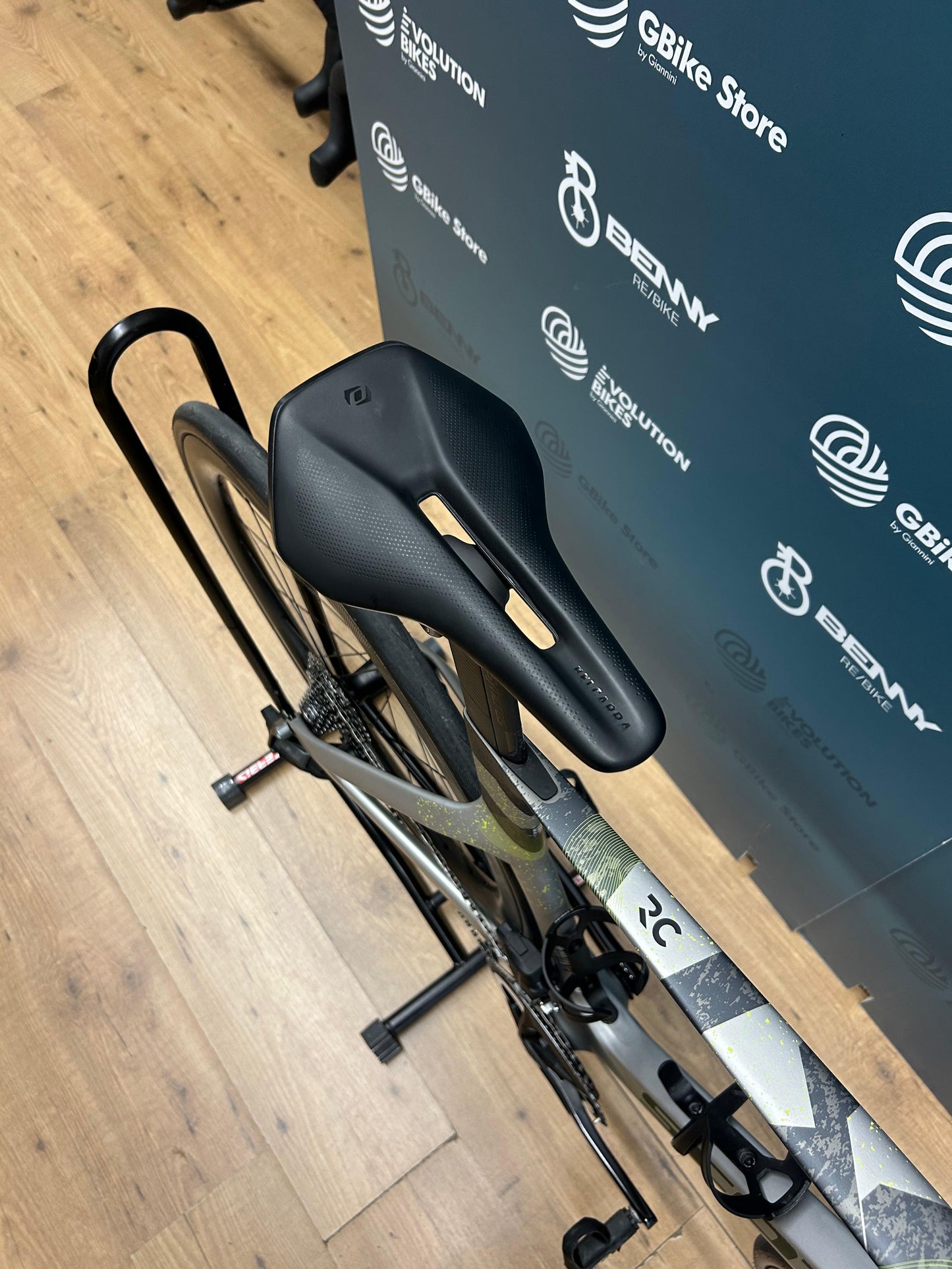 Scott Folie RC 30 AXS (Upgrade Wheels) Größe S - Gebraucht