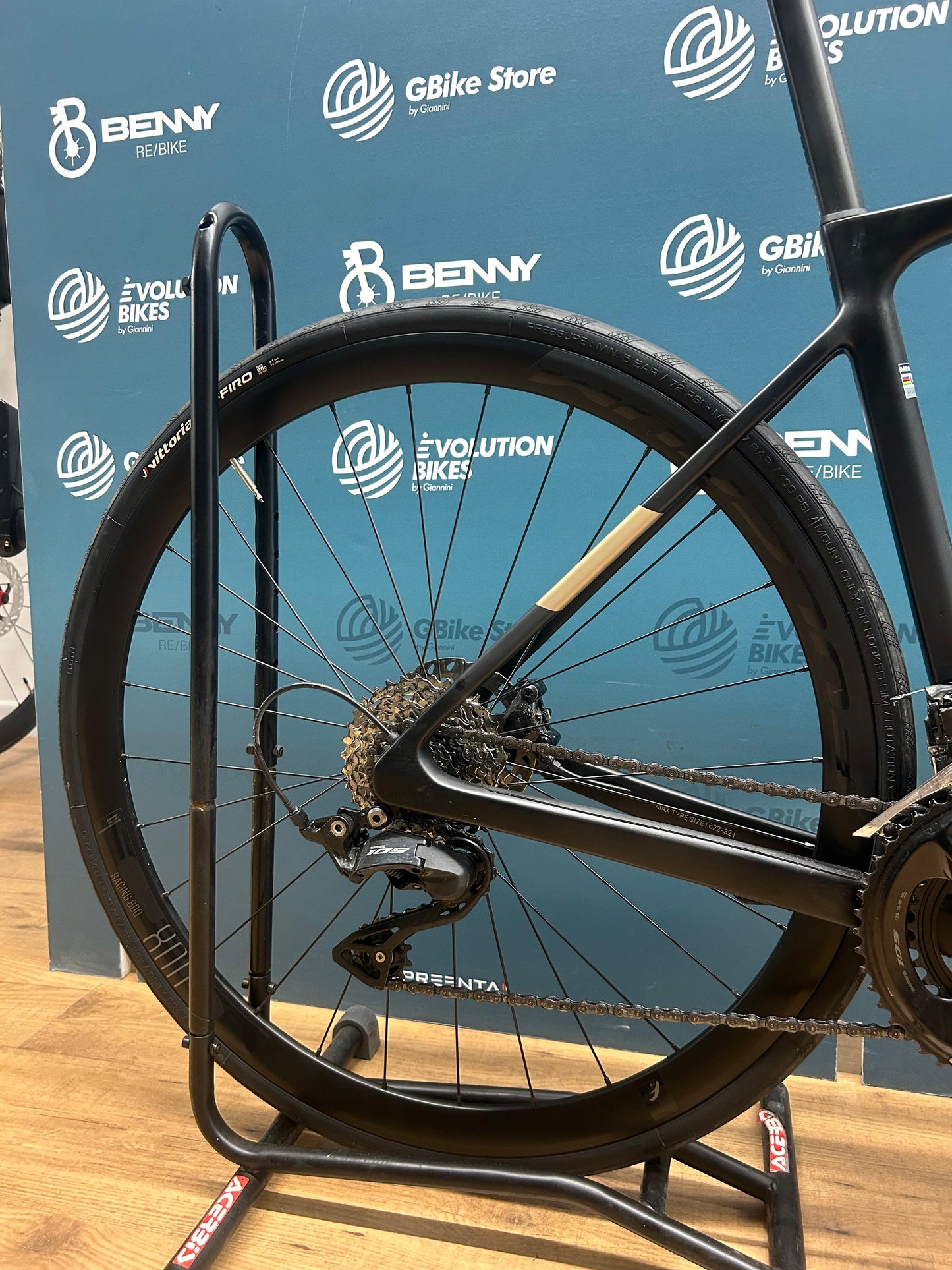 Megamo erhöhen die Größe S - Gebraucht