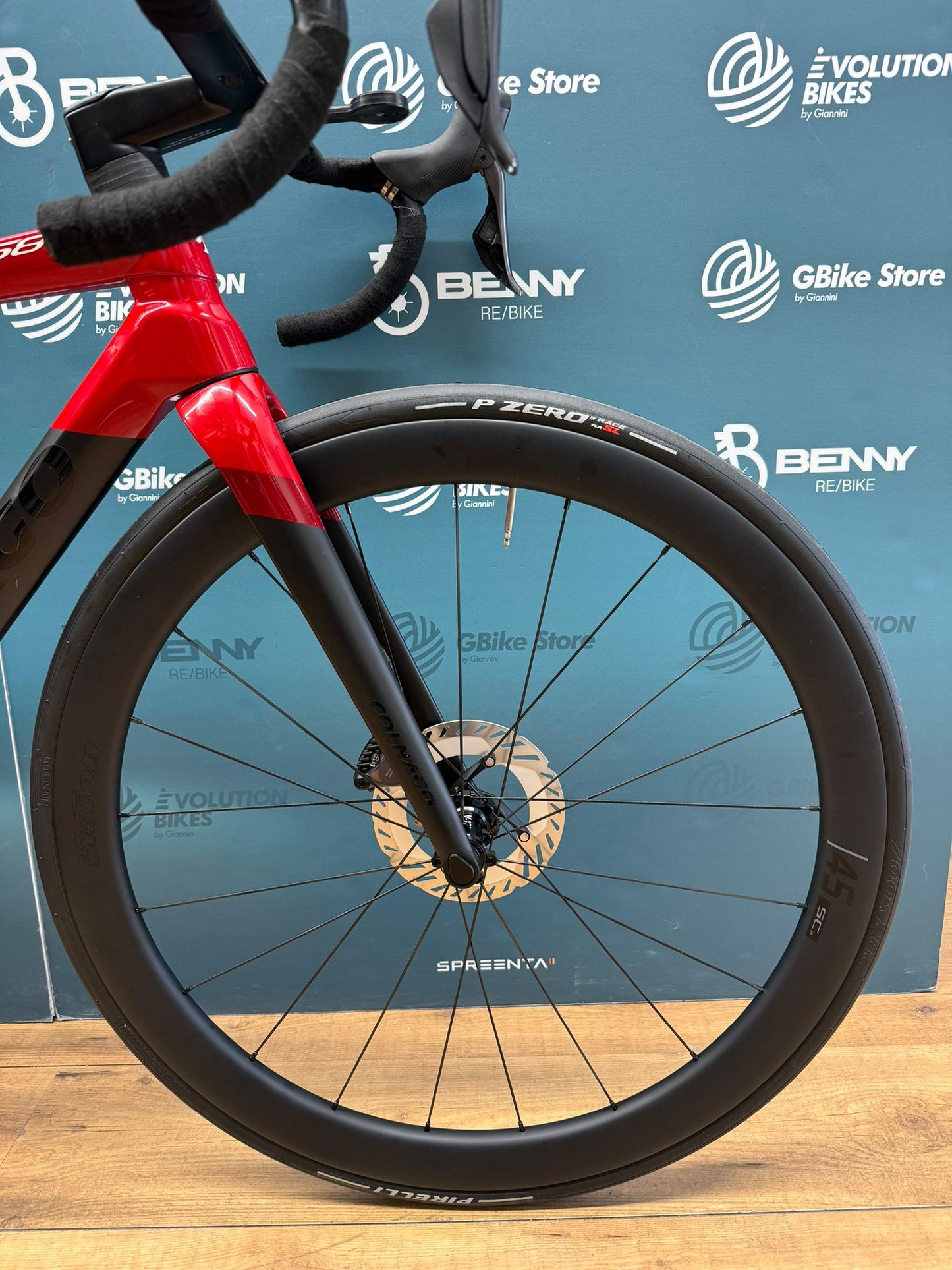 Colnago C68 Road Disc Ultegra DI2 12V Tamaño 45.5 - Usado