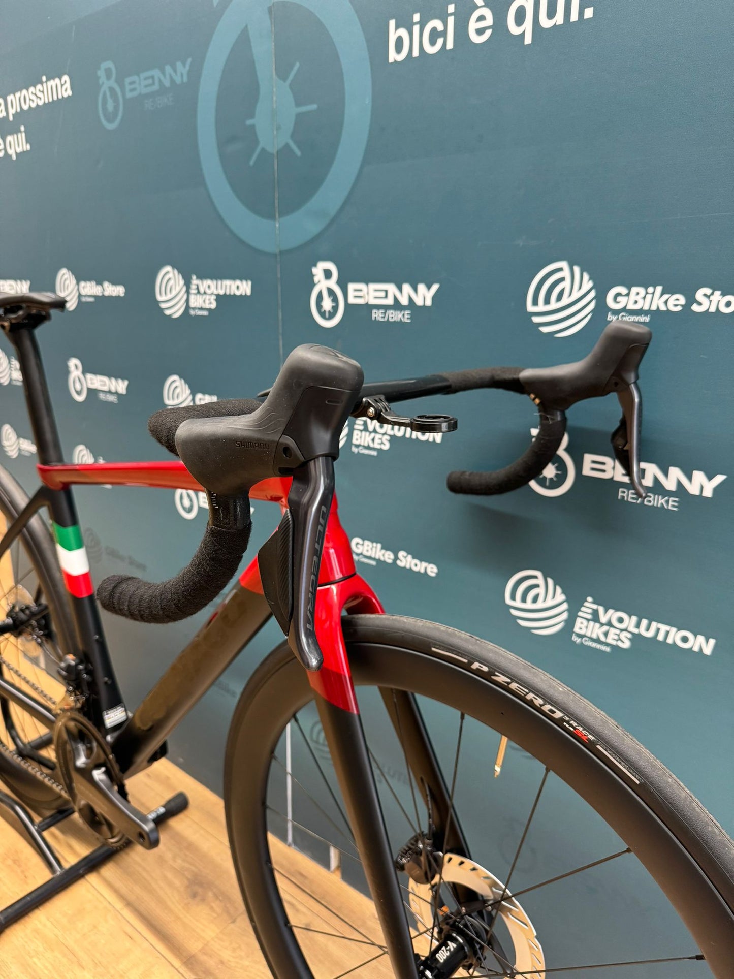 Colnago C68 Road Disc Ultegra DI2 12V Tamaño 45.5 - Usado