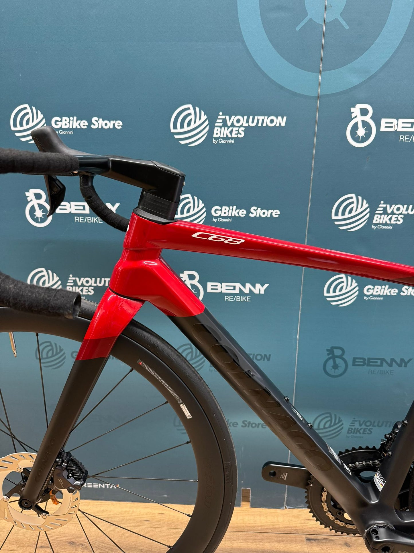 Colnago C68 Road Disc Ultegra DI2 12V Tamaño 45.5 - Usado