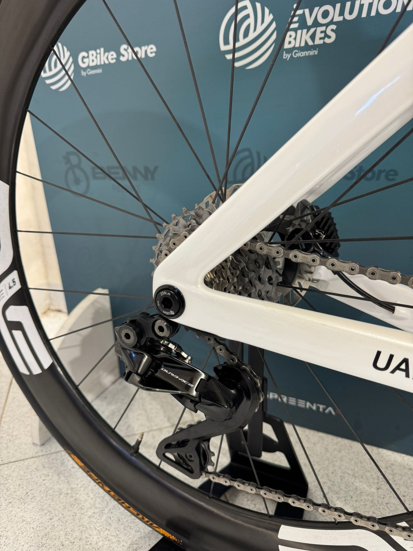 Colnago Y1Rs Dura Ace Di2 Enve SES 4.5 Tamaño XS - Demostraciones