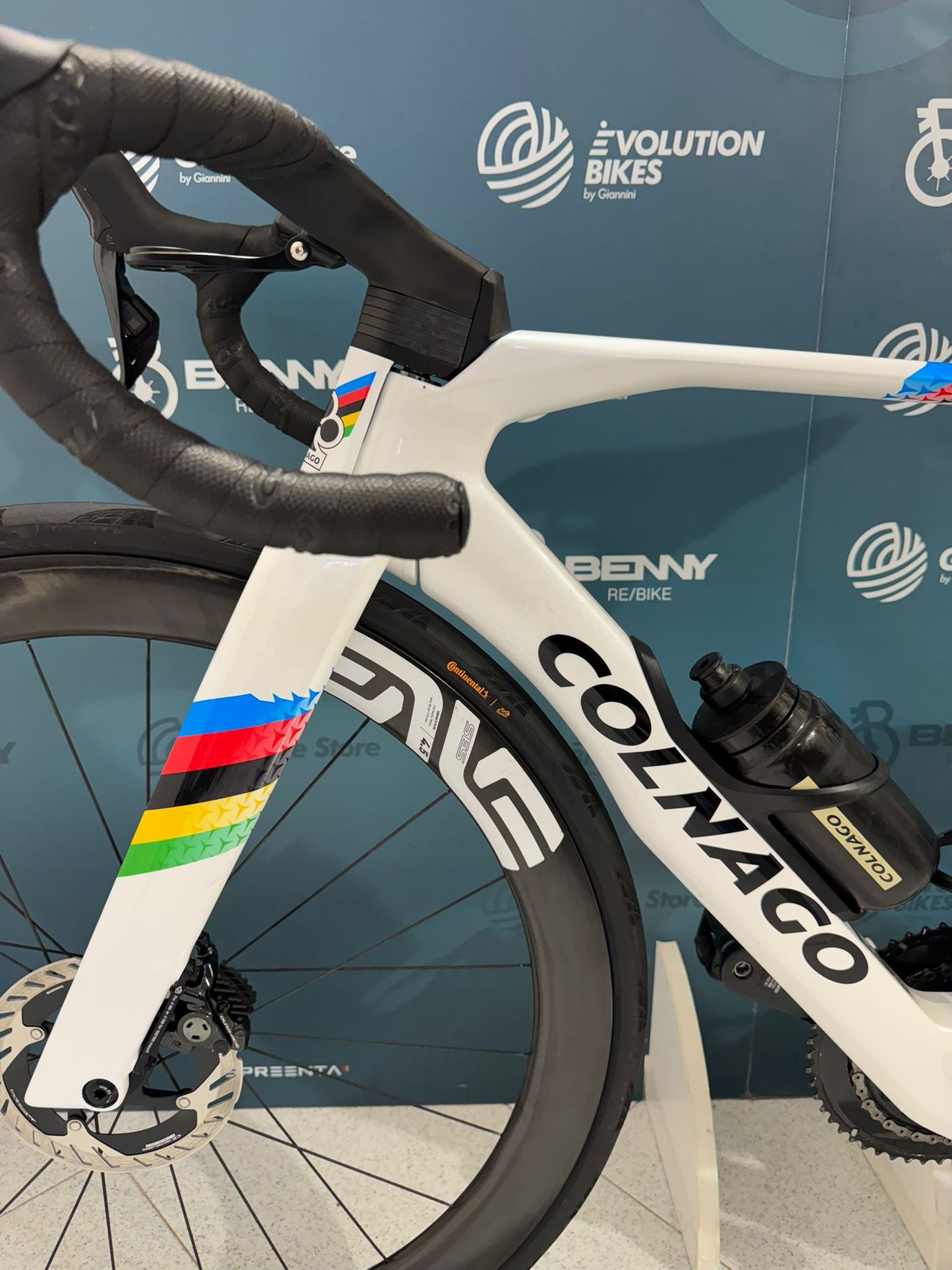 Colnago Y1Rs Dura Ace Di2 Enve SES 4.5 Tamaño XS - Demostraciones