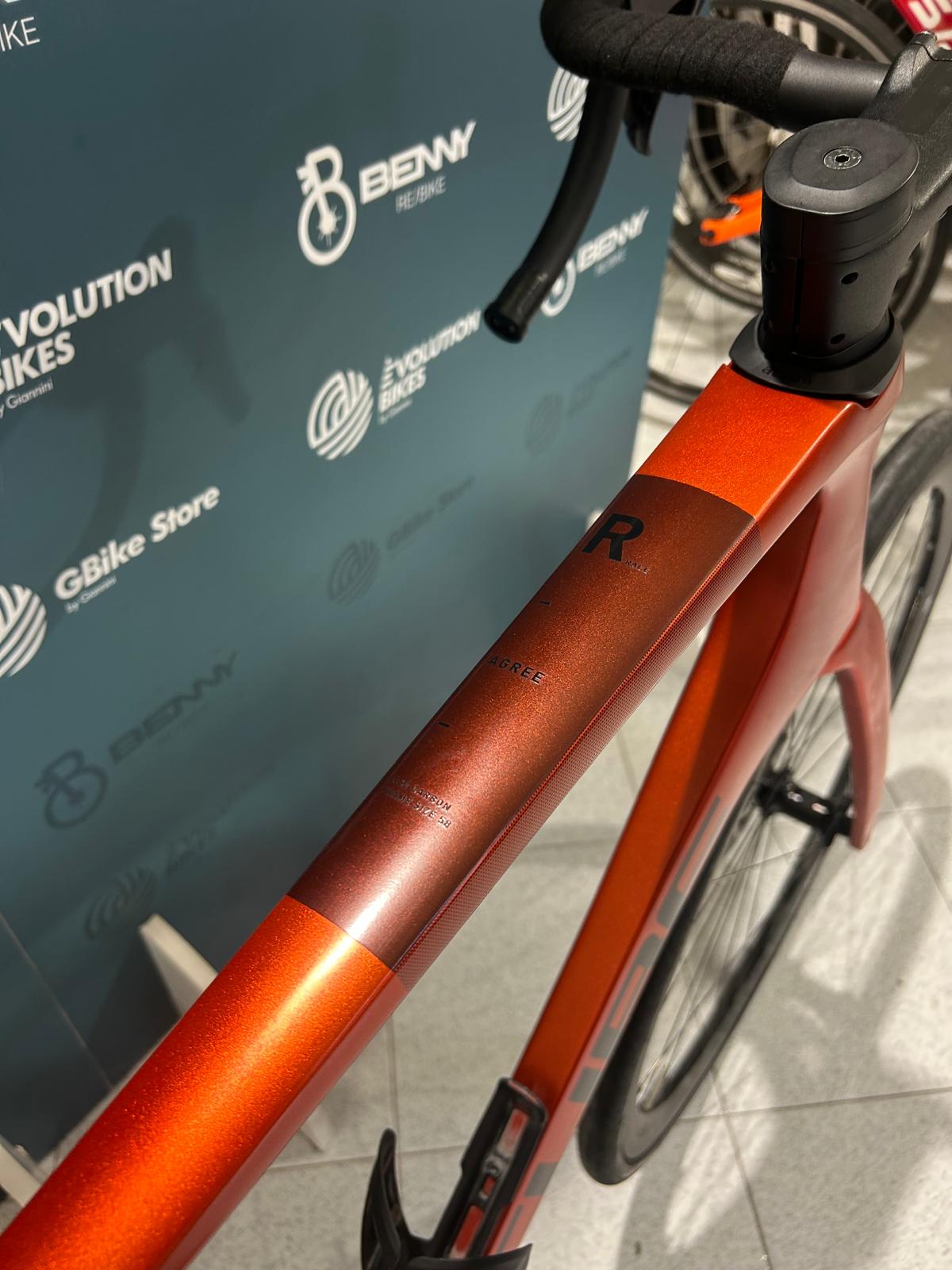 Cube Agree C:62 Race Tamaño 58 - Usado