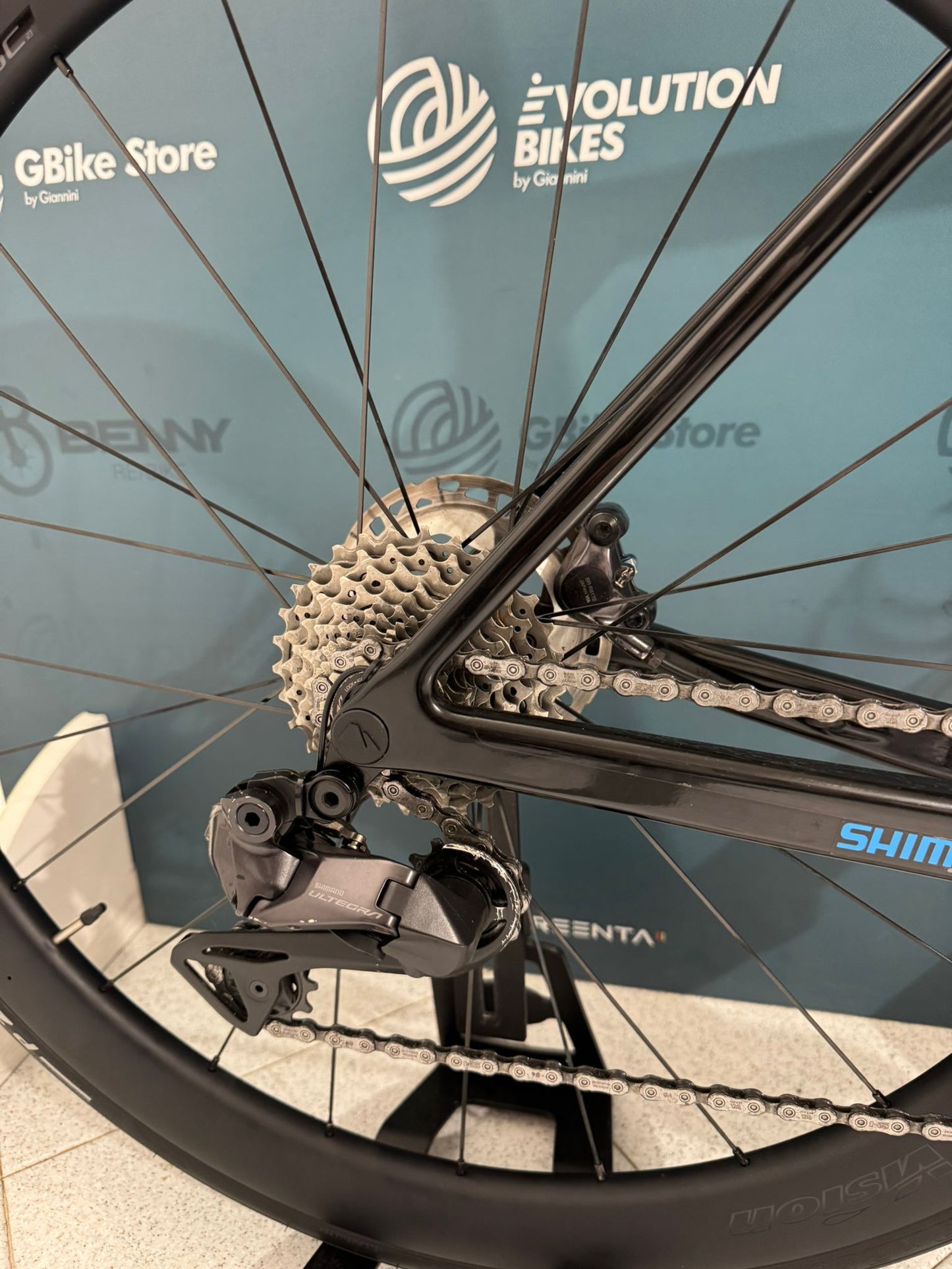 Canyon Ultimate CF SL 8 Taille Aéro S - Utilisé