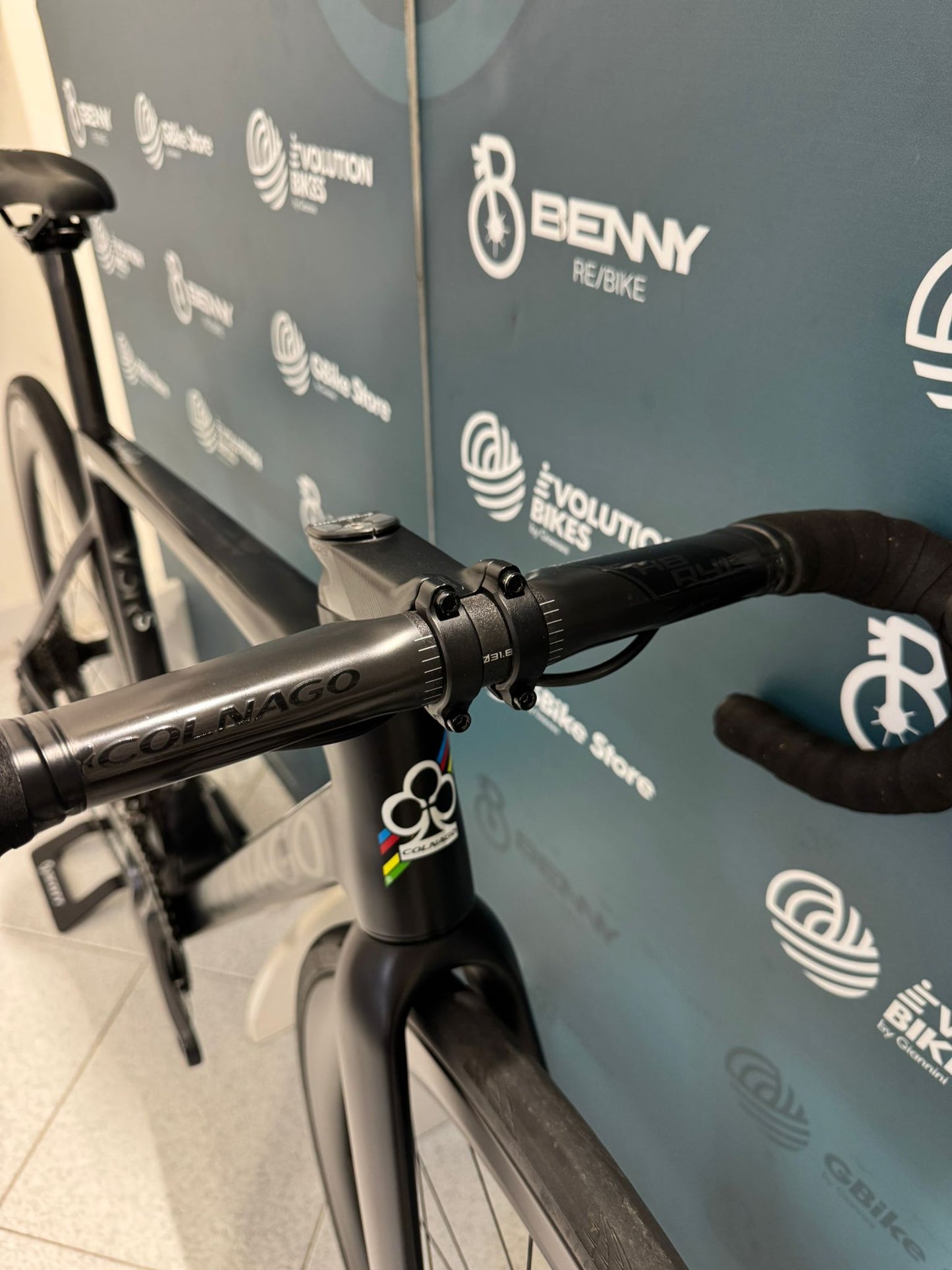 Colnago V3Rs Ultegra Di2 12v Tamaño 48S - Usado