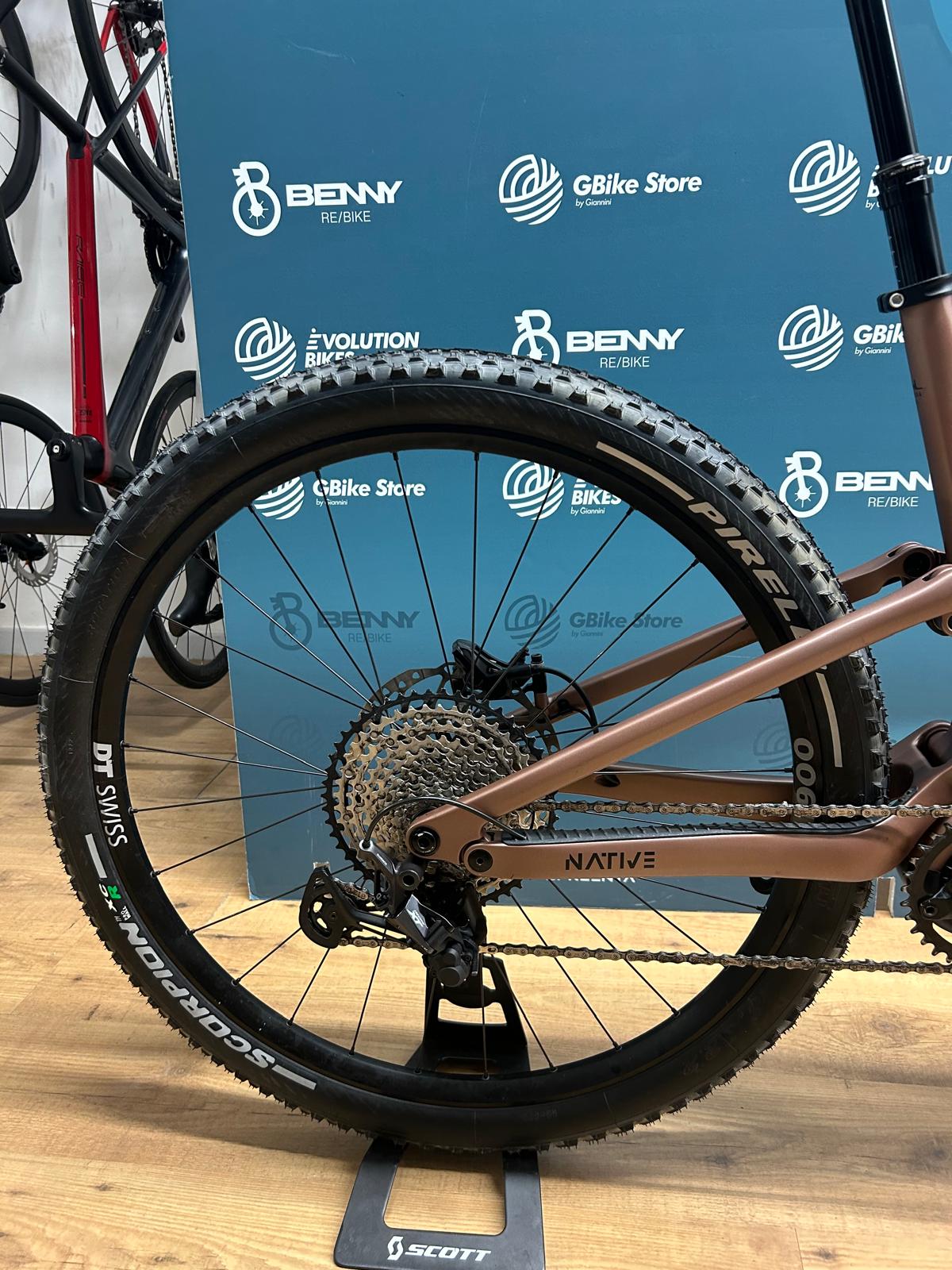 Megamo Native 10 Größe L - Gebraucht