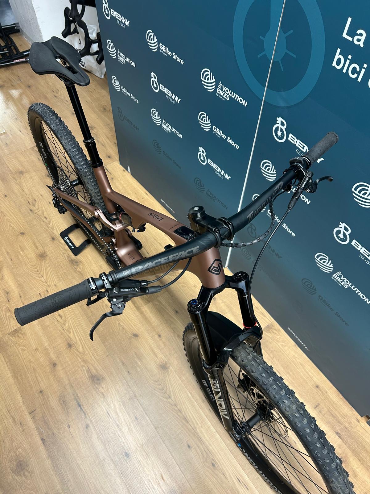 Megamo Native 10 Größe L - Gebraucht