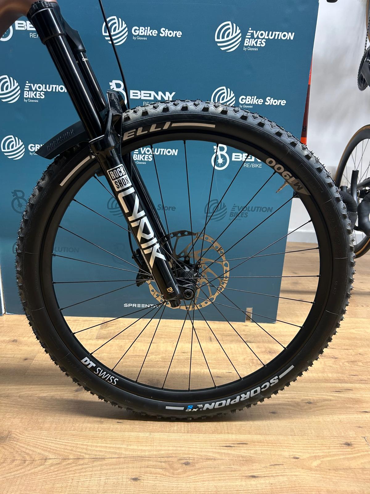 Megamo Native 10 Größe L - Gebraucht