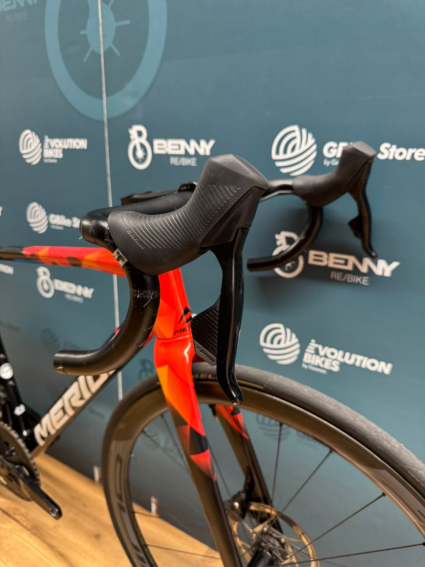 Merida-Skulptur Bahrain siegreiche Größe S - Gebraucht