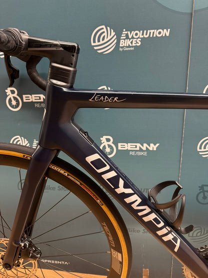 Tamaño Olympia Leader Rival AXS L - Usado