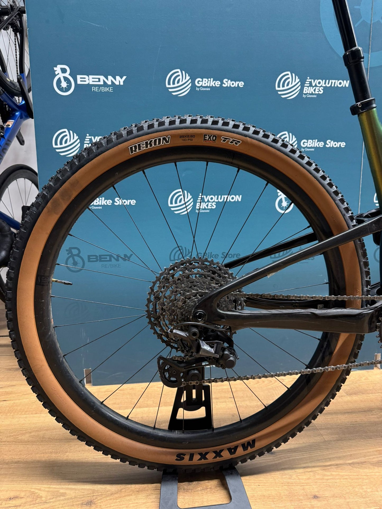 Anthem Gigante Pro 1 Tamaño L - Usado