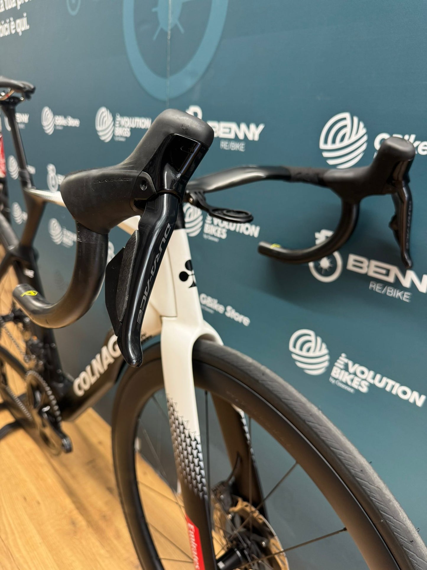 Colnago Y1Rs Dura-Ace Di2 Vision SC45 Tamaño de los EAU M - Usado