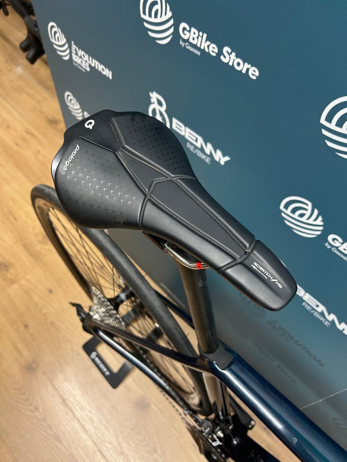 Taille Megamo Raise 15 SH12 S - Utilisé