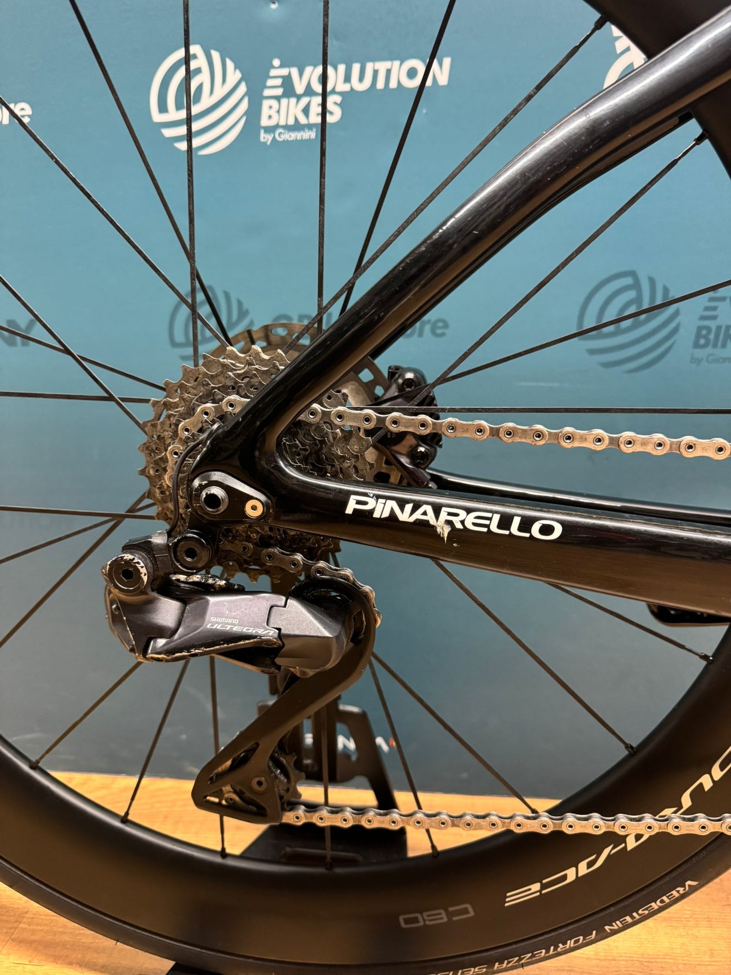 Pinarello Dogma F Ultegra Di2 12v Tamaño 50 - Usado