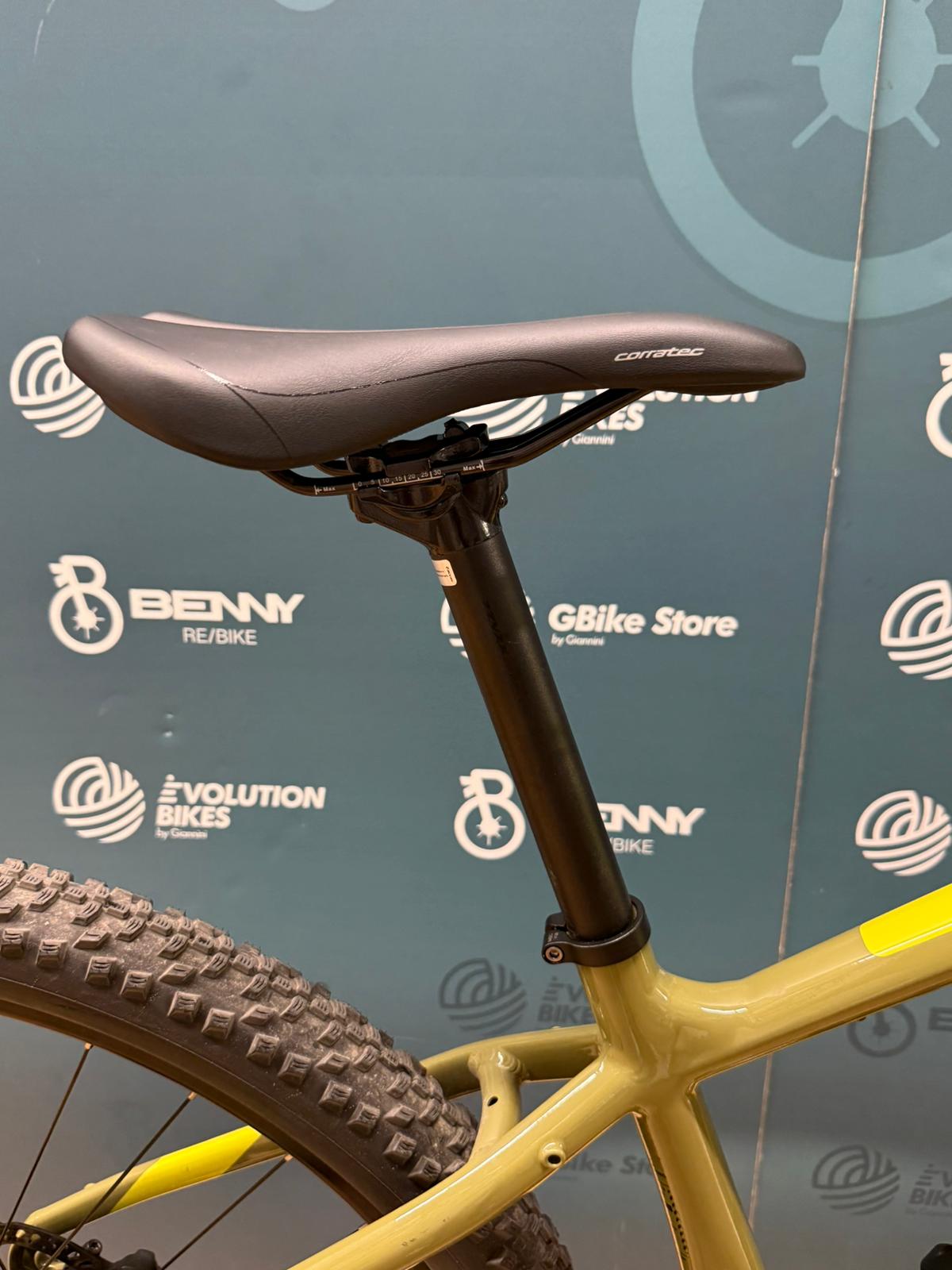 Corratec E-Power X-Vert LTD GENT 750Wh Taille 44 - Démo-Test