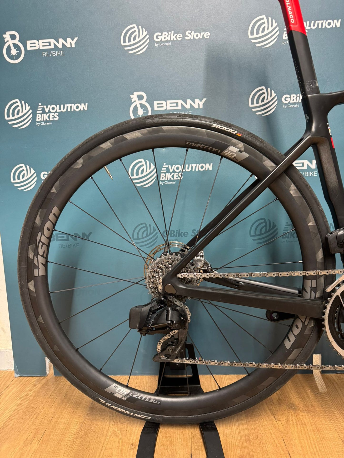 Colnago V4Rs UAE Emirates Red AXS Size 45.5