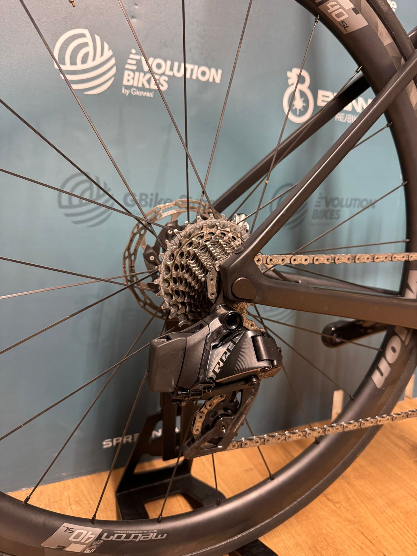 Colnago V4Rs UAE Emirates Red AXS Size 45.5