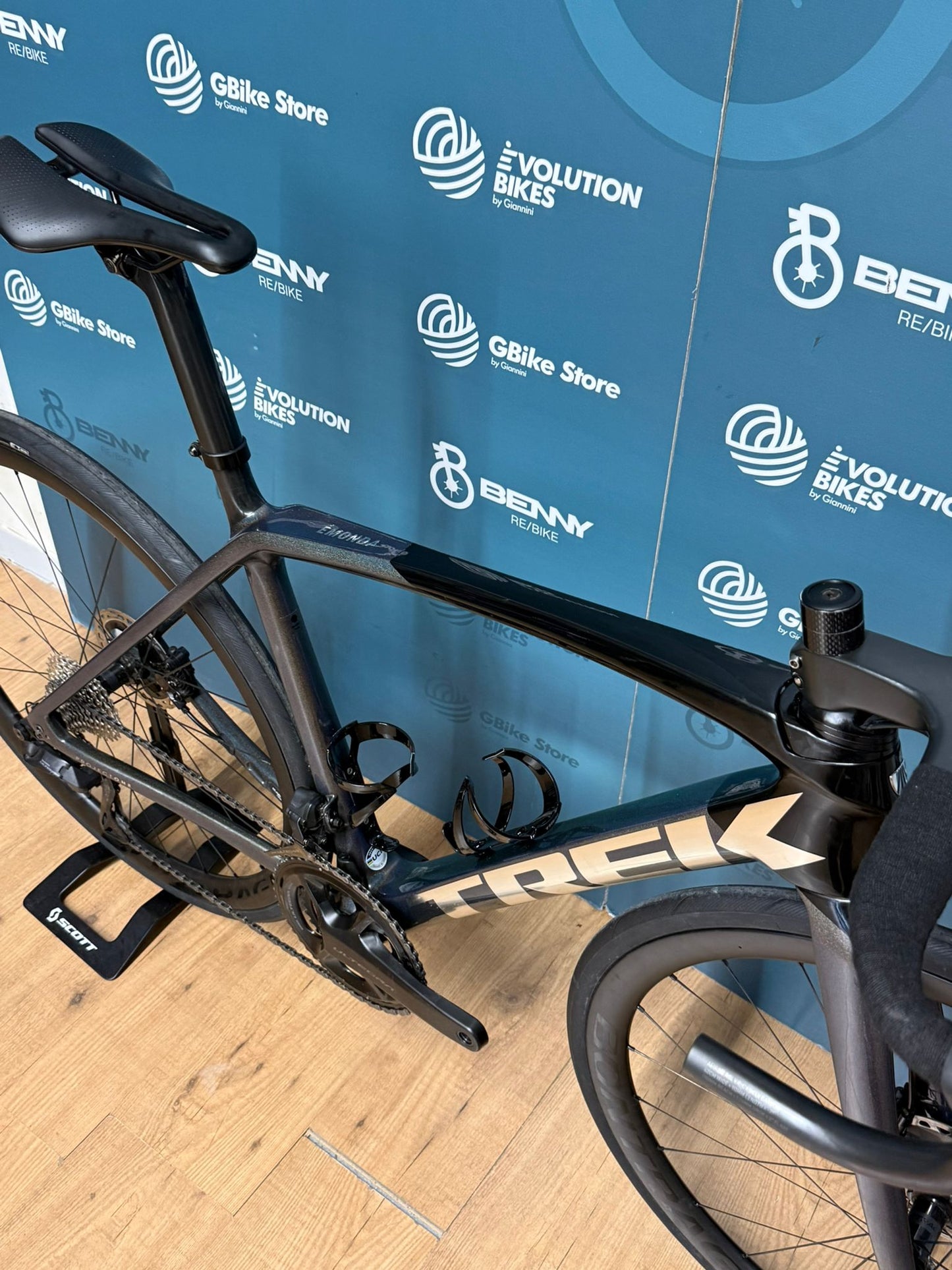 Trek Emonda SLR 7 Di2 Size 54 - Used