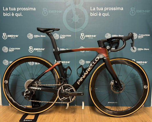Pinarello Dogma F Czerwony E1 AXS 12v Rozmiar 51,5 - Używany
