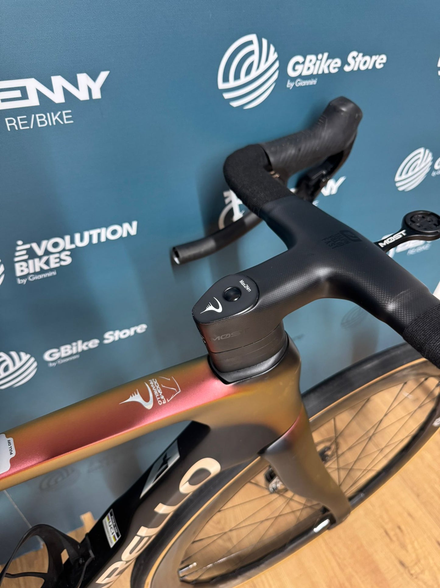 Pinarello Dogma F Rouge E1 AXS 12v Taille 51.5 - Occasion