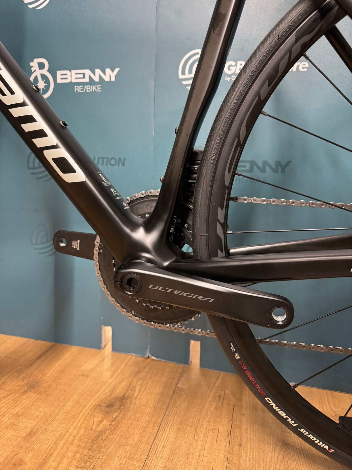 Megamo Raise Ultegra Di2 12v Scheibengröße M - Gebraucht