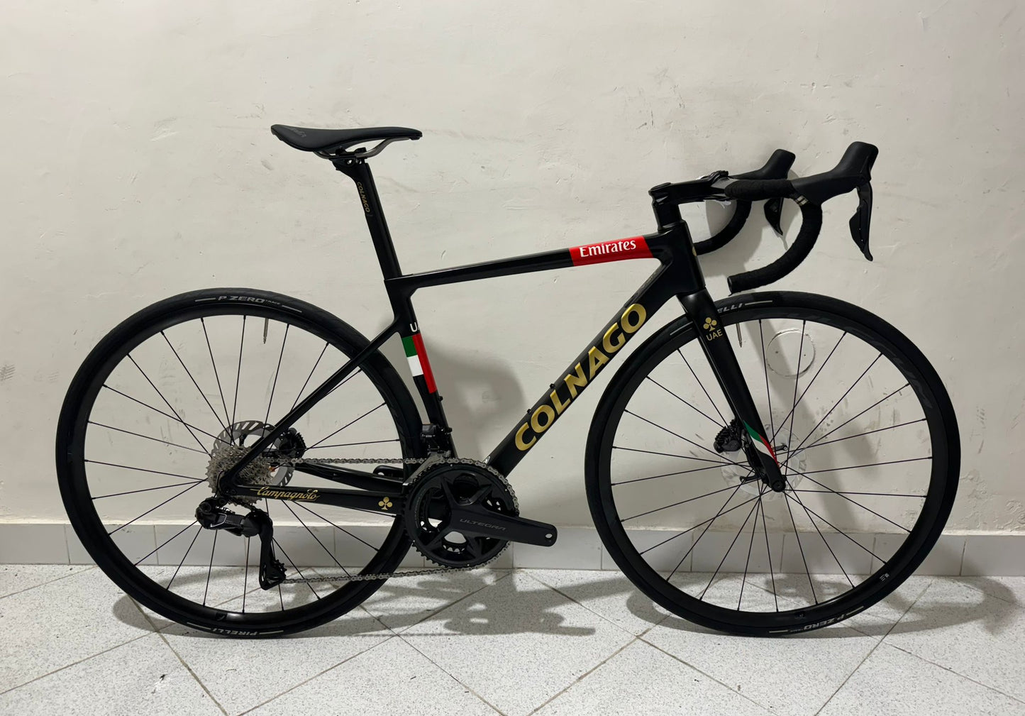 COLNAGO V3RS Emirates Veľkosť 45s - použité